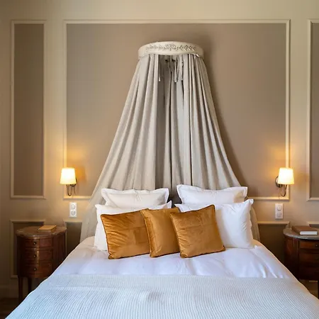 Chateau Pascalette Bed & Breakfast *