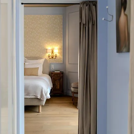 Chateau Pascalette 4* 拉隆德莱丝莫里斯